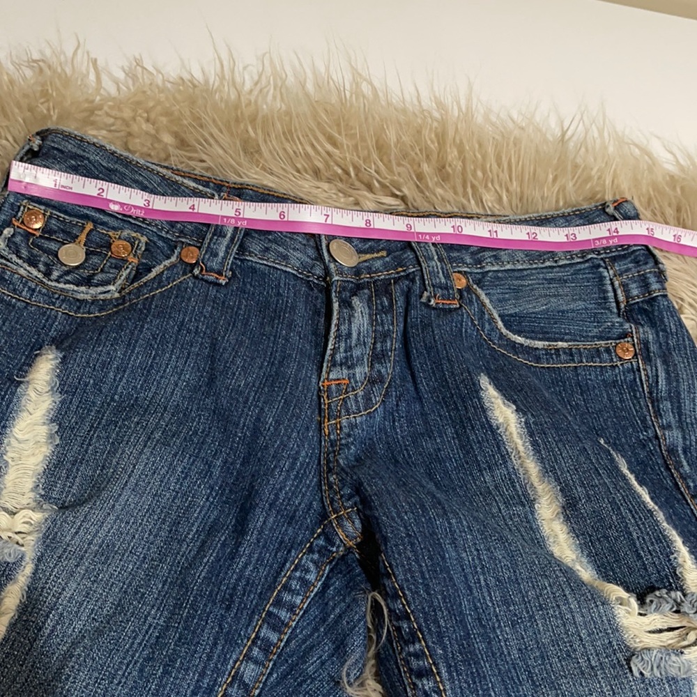 True Religion Distressed Bootcut Jeans. Size 28 - Picture 9 of 16